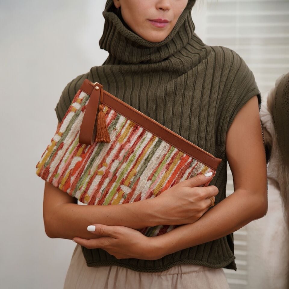 EYN244-TERRACOTA VELVET