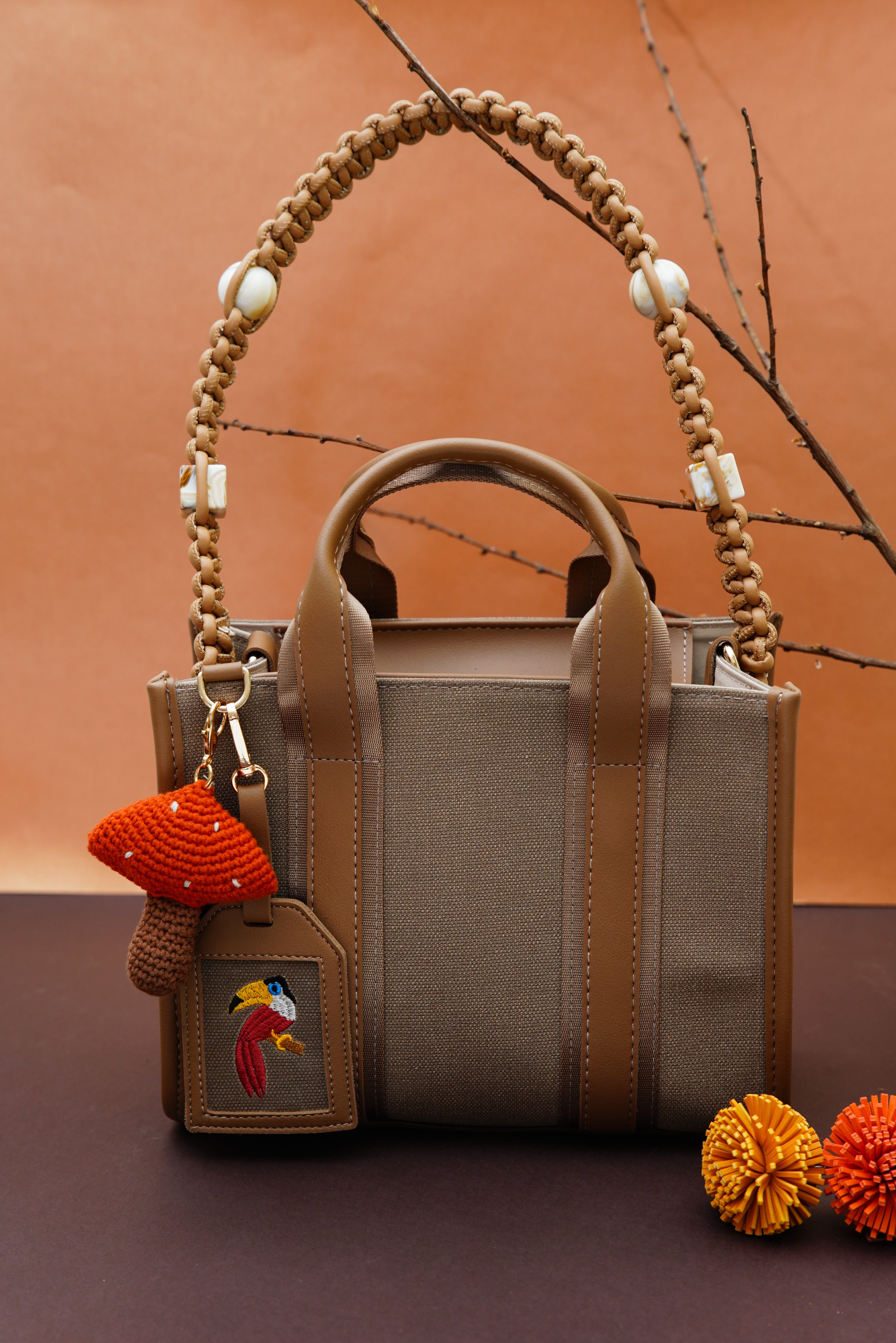 EYC002 - CITY BAG MEDIUM TAUPE