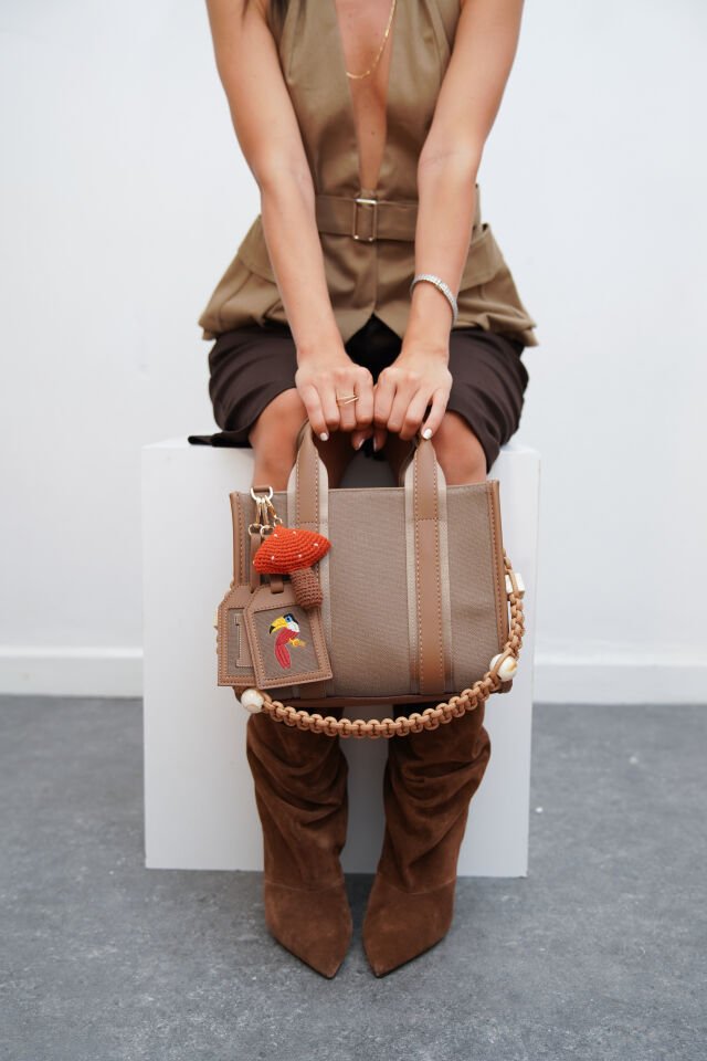 EYC002 - CITY BAG MEDIUM TAUPE